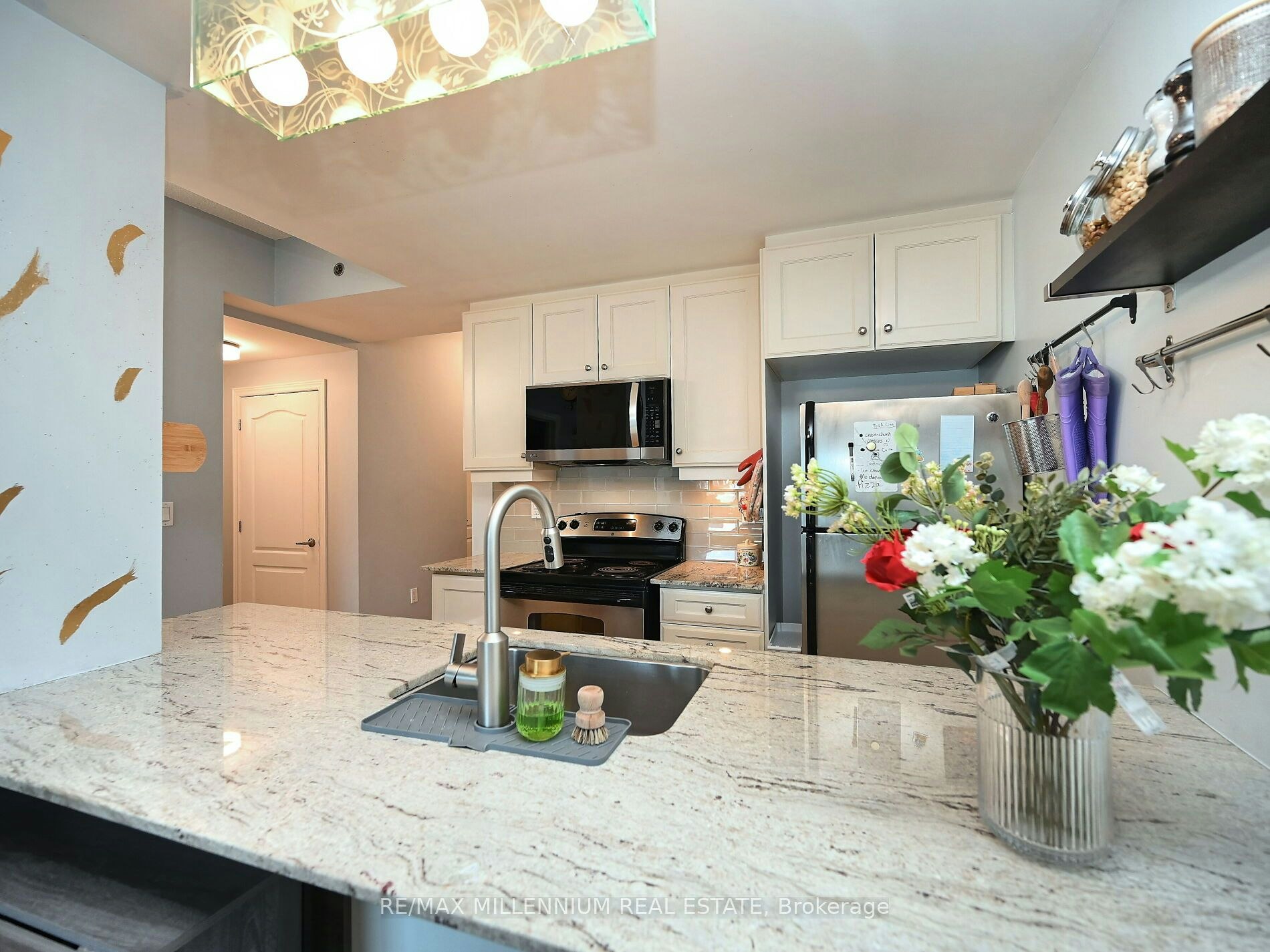 101-1419 Costigan Road, Milton, ON, L9T 0Y7 - 13