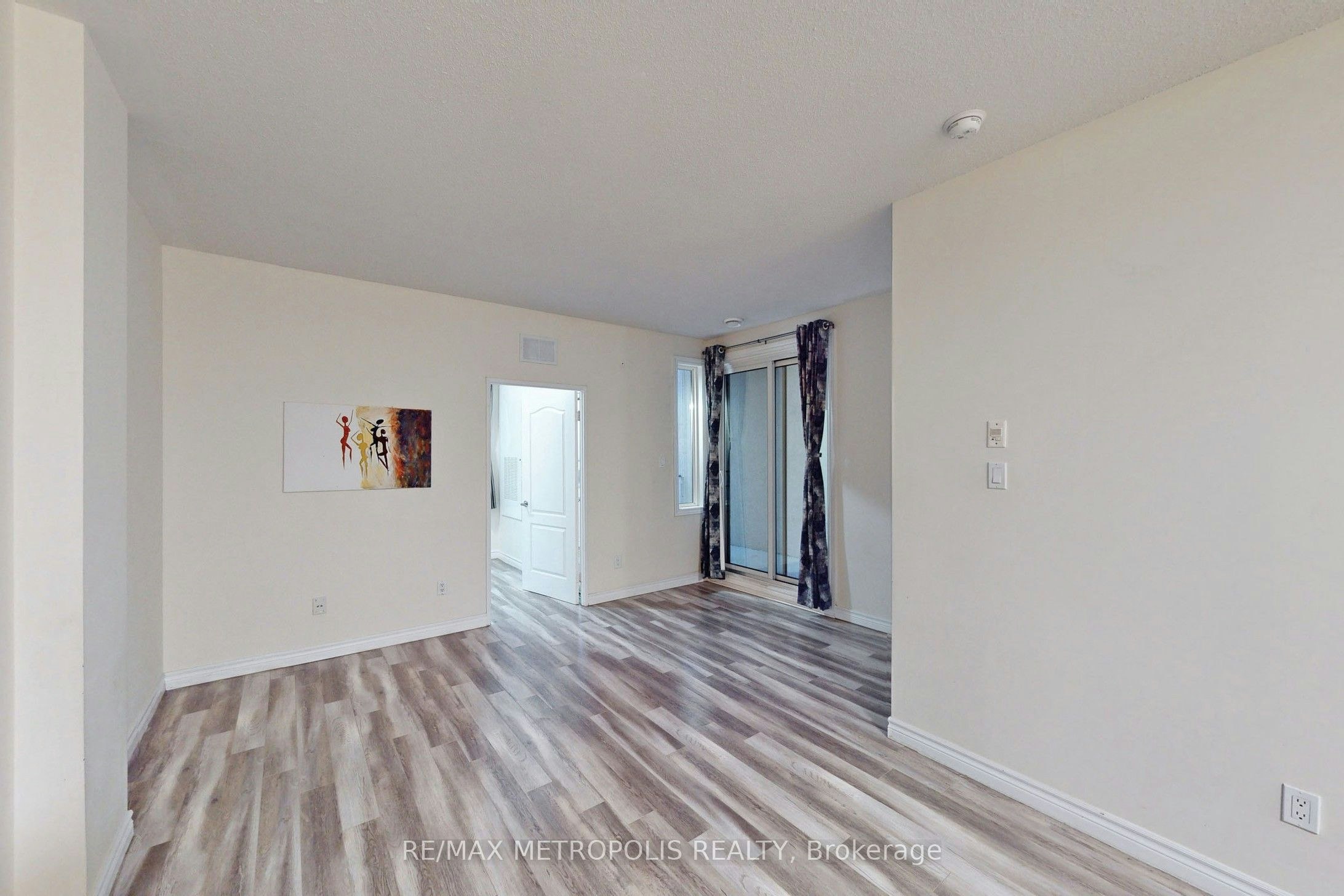 712-7405 Goreway Drive, Mississauga, ON, L4T 0A3 - 5