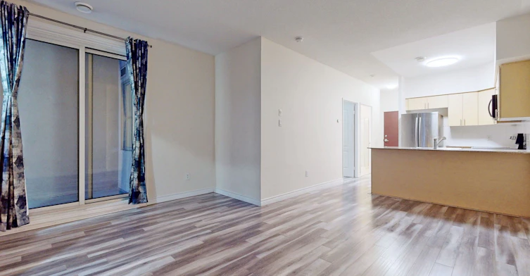 712-7405 Goreway Drive, Mississauga, ON, L4T 0A3 - 4