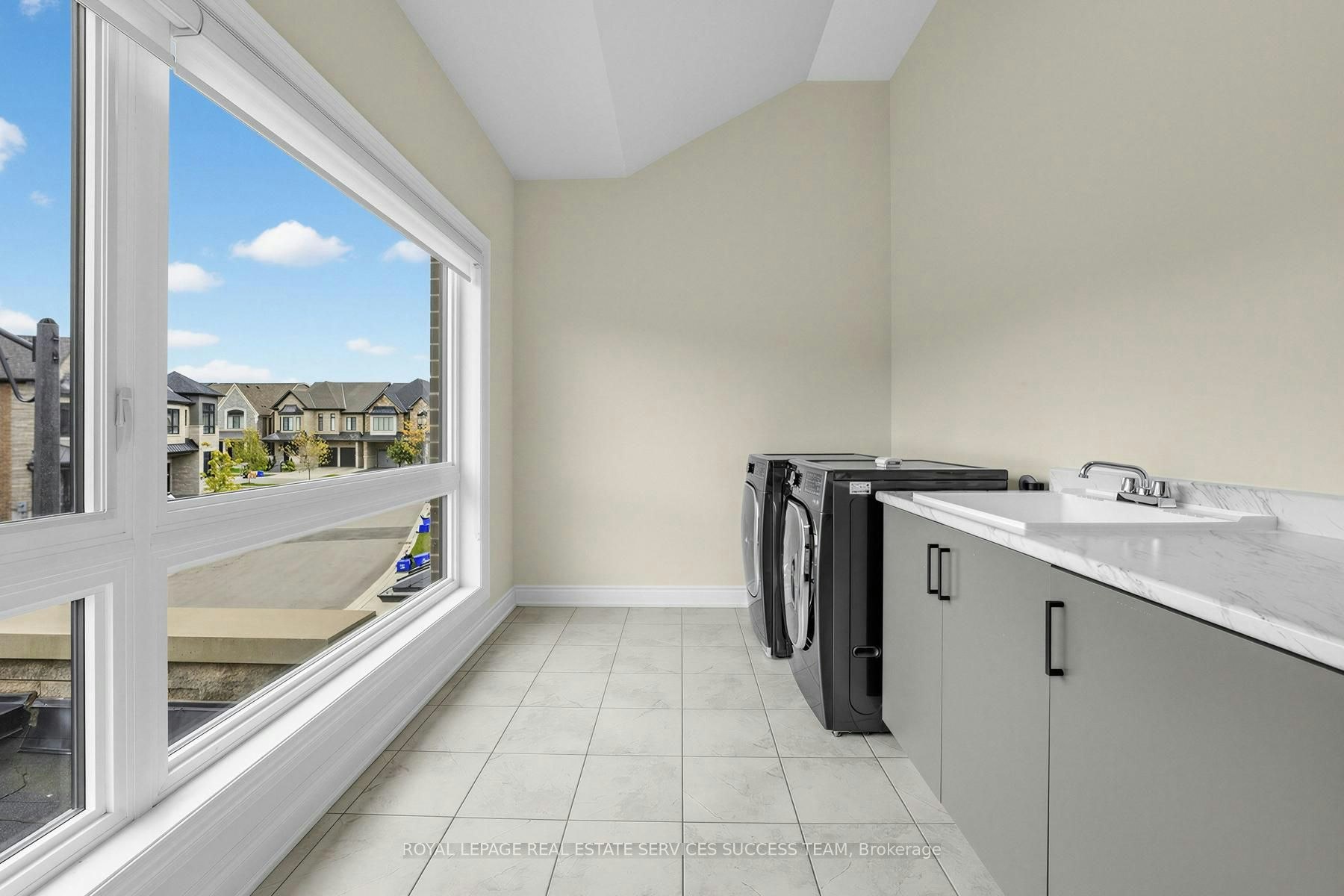 1192 Stag Hollow, Oakville, ON, L6M 5M4 - 23