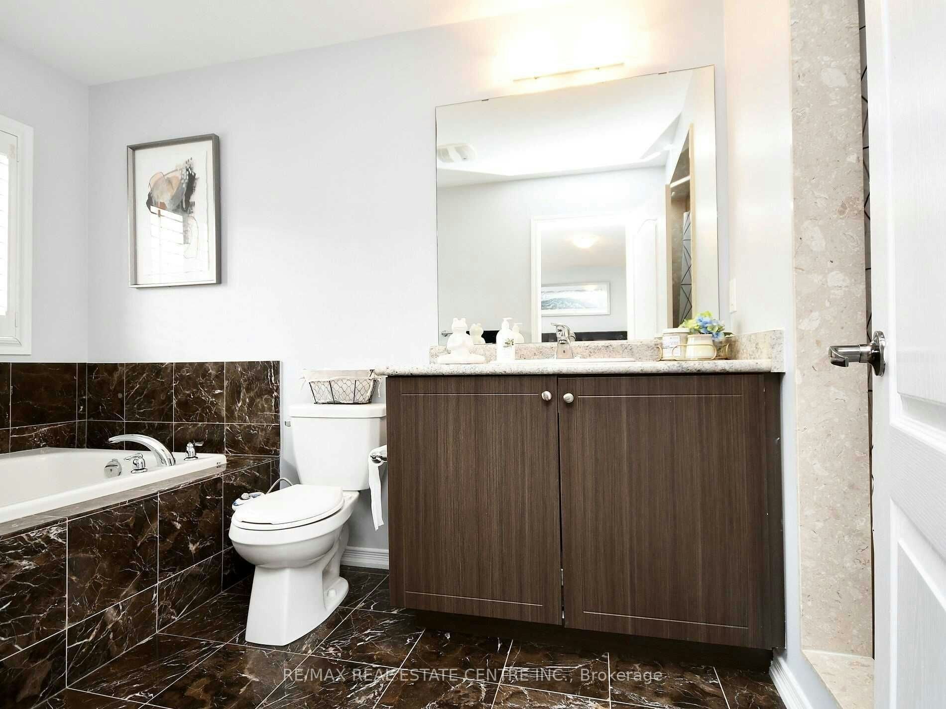 22 Hoover Road, Brampton, ON, L7A 4L2 - 14