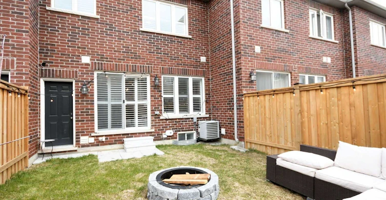 22 Hoover Road, Brampton, ON, L7A 4L2 - 22