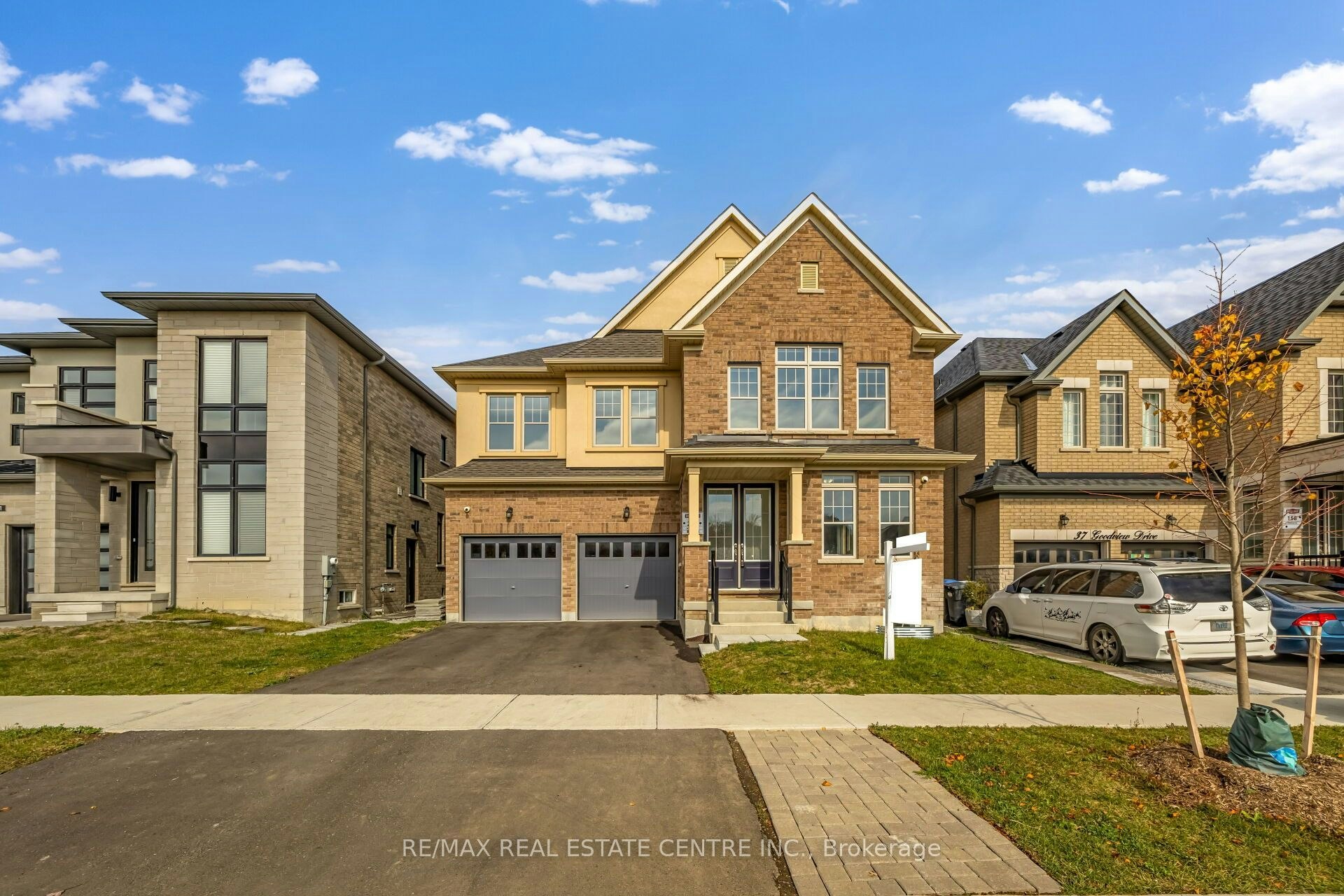 39 Goodview Drive, Brampton, ON, L6R 4C3