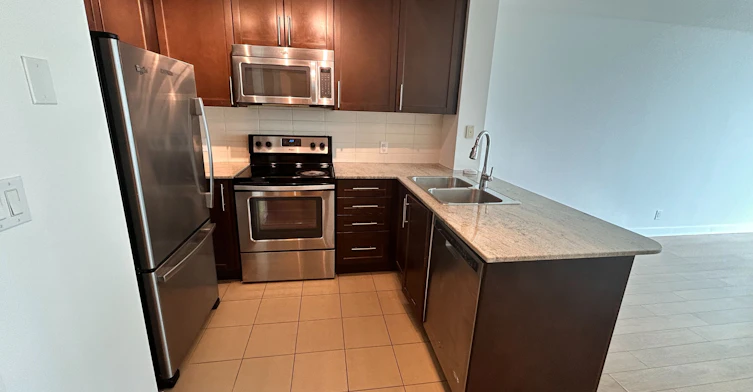 1704-3985 Grand Park Drive, Mississauga, ON, L5B 4A7 - 10