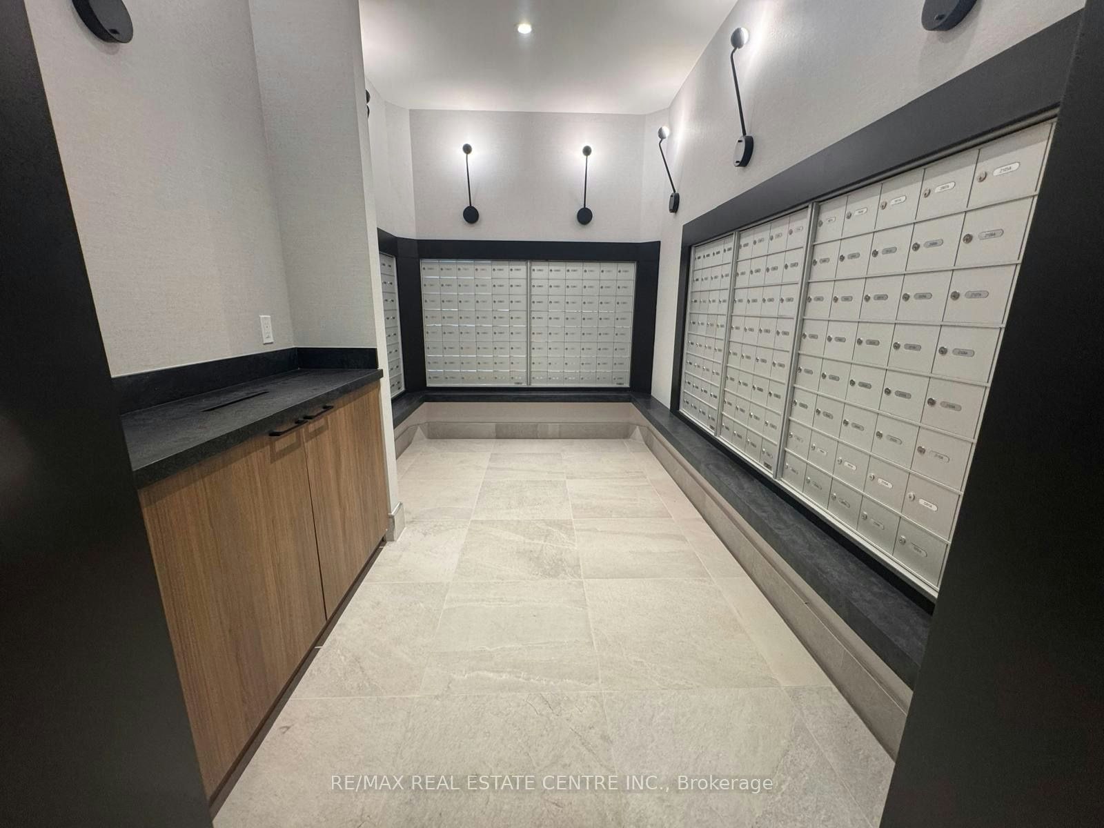 102A-115 Nipissing Road, Milton, ON, L9T 1R3 - 14