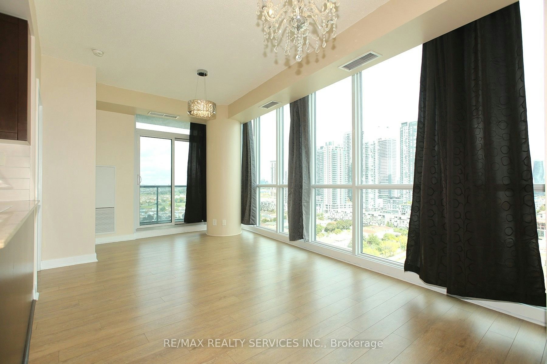 1411-3985 Grand Park Drive, Mississauga, ON, L5B 0H8 - 4