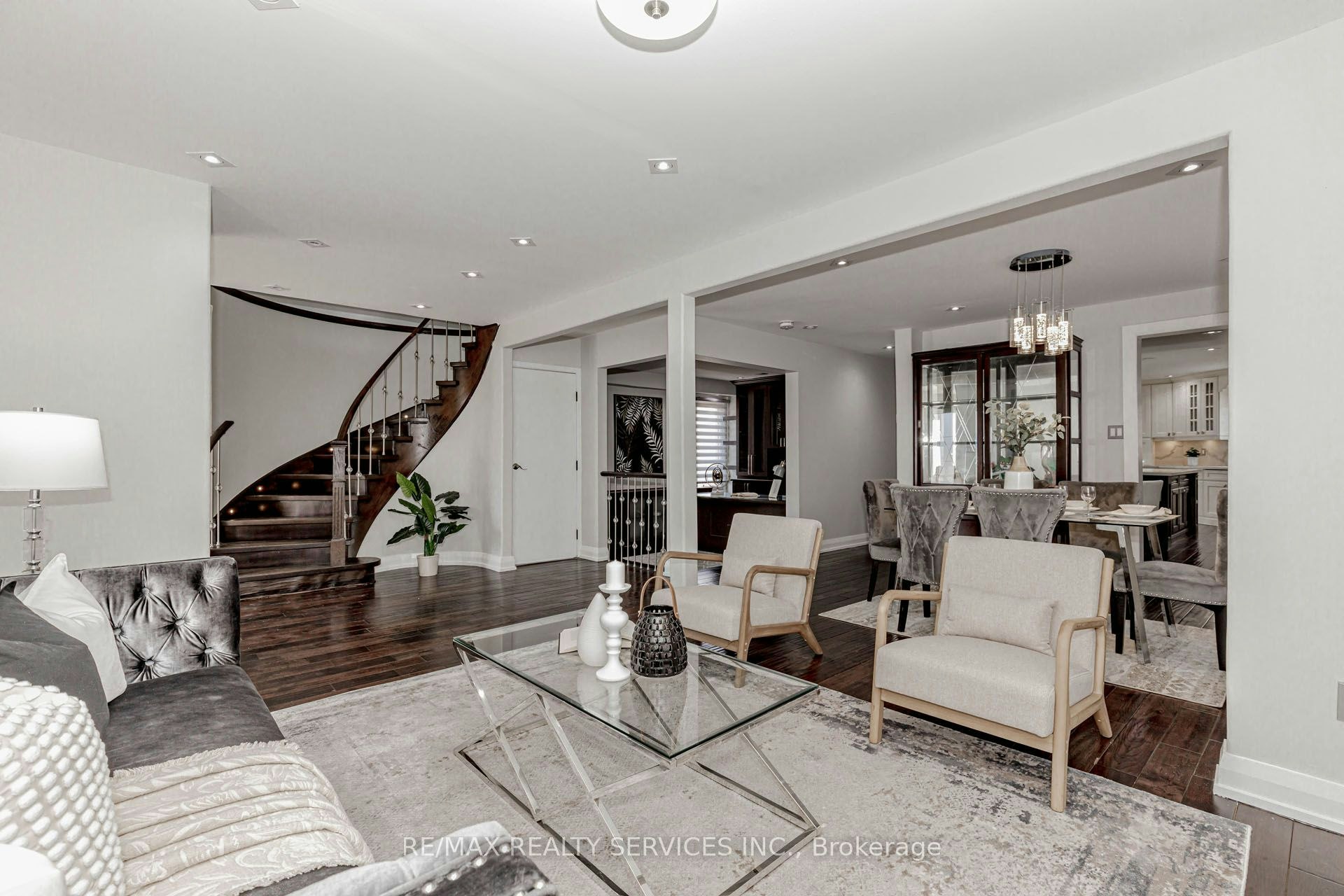 2 Gervais Drive, Brampton, ON, L6Y 2Z2 - 10
