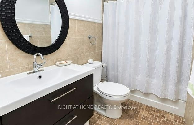 Main Floor-14 Thornton Avenue, Toronto, ON, M6E 2E2 - 5