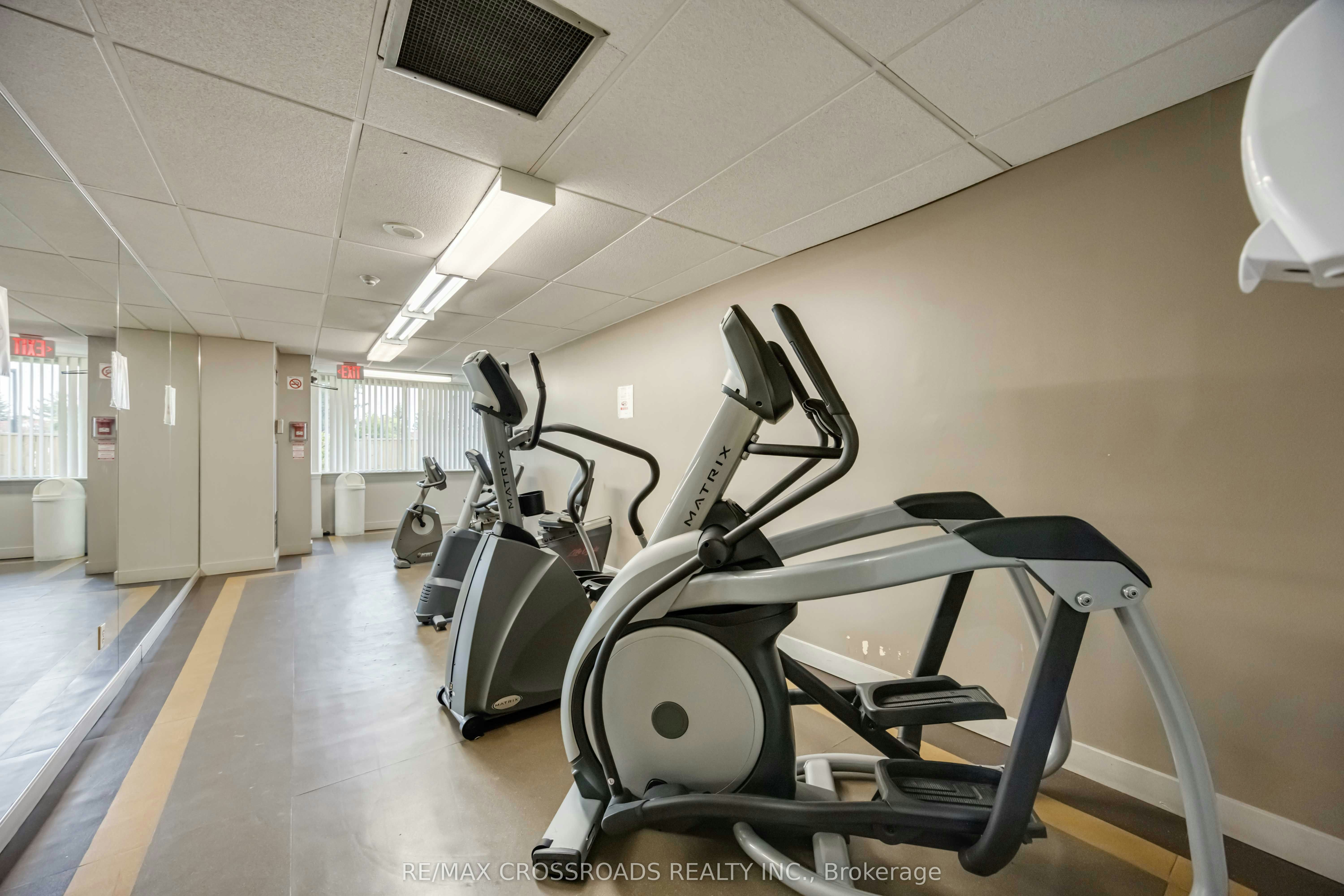 209-10 Markbrook Lane, Toronto, ON, M9V 5E3 - 5