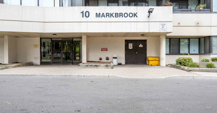 209-10 Markbrook Lane, Toronto, ON, M9V 5E3 - 2