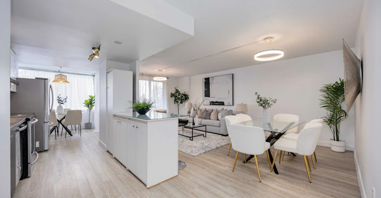 209-10 Markbrook Lane, Toronto, ON, M9V 5E3 - 14