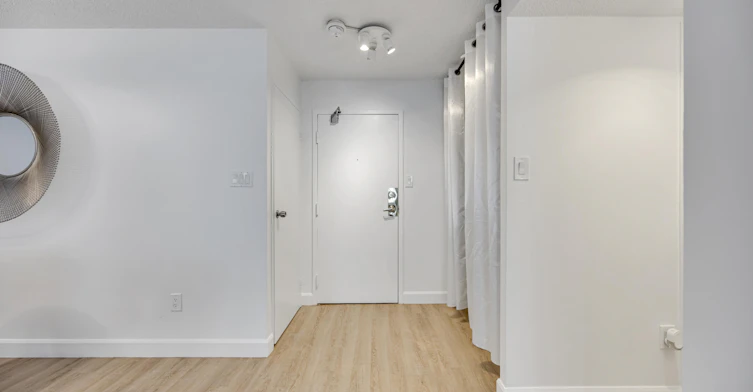 209-10 Markbrook Lane, Toronto, ON, M9V 5E3 - 11