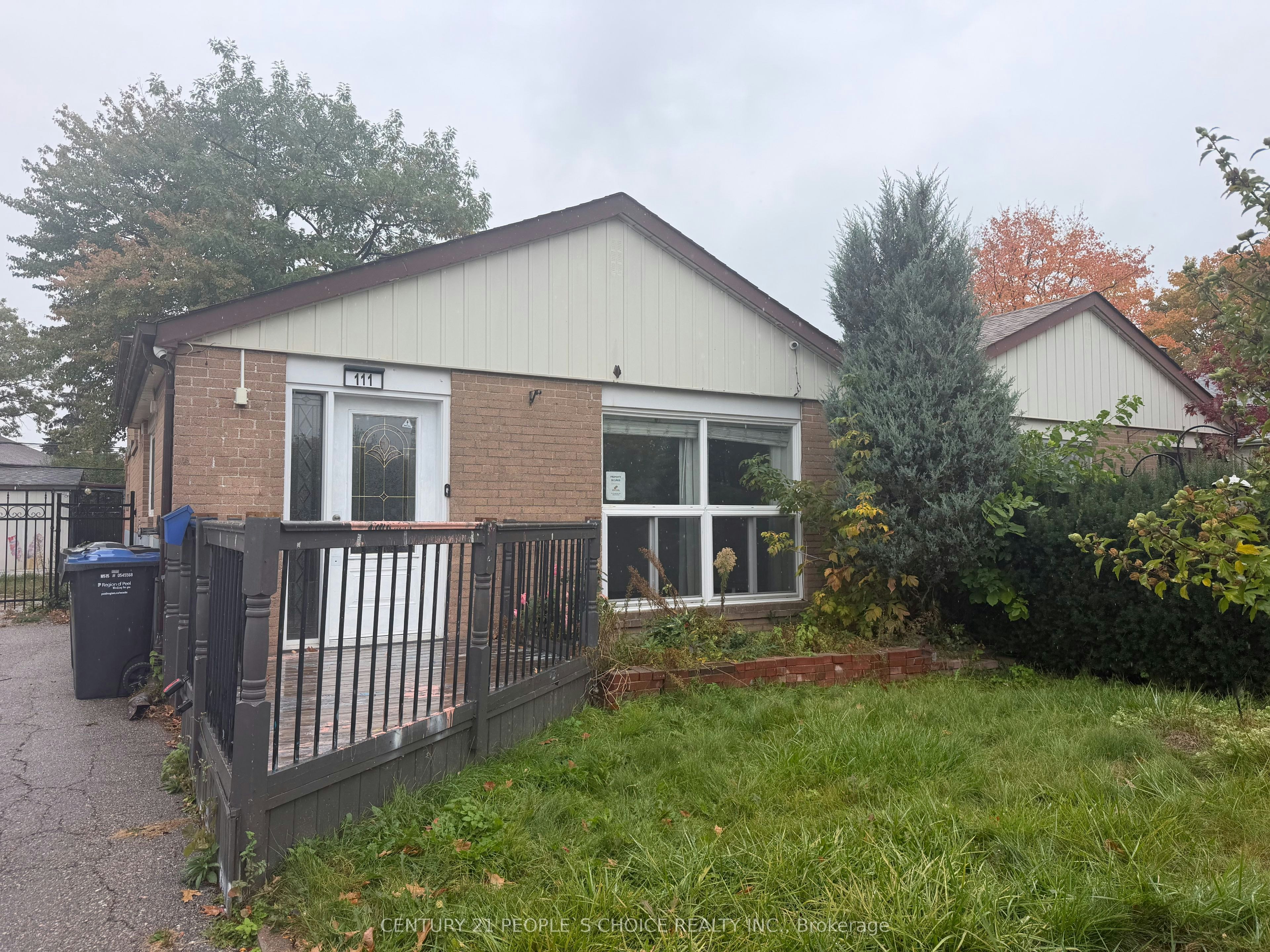 111 Aloma Crescent, Brampton, ON, L6T 2N8