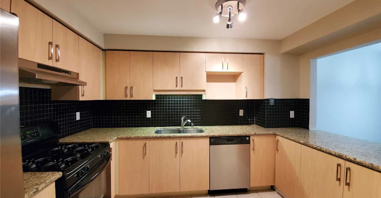 46-2955 Thomas Street, Mississauga, ON, L5M 6A9