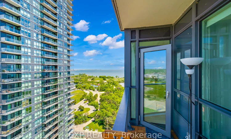 2509-2212 Lake Shore Boulevard W