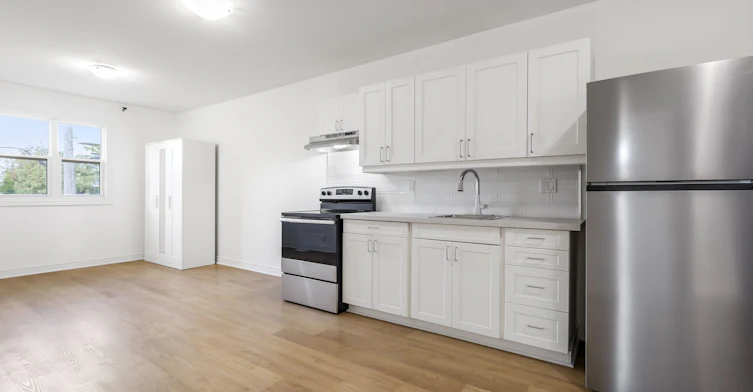 3-121 Melrose Street, Toronto, ON, M8Y 1B4 - 10