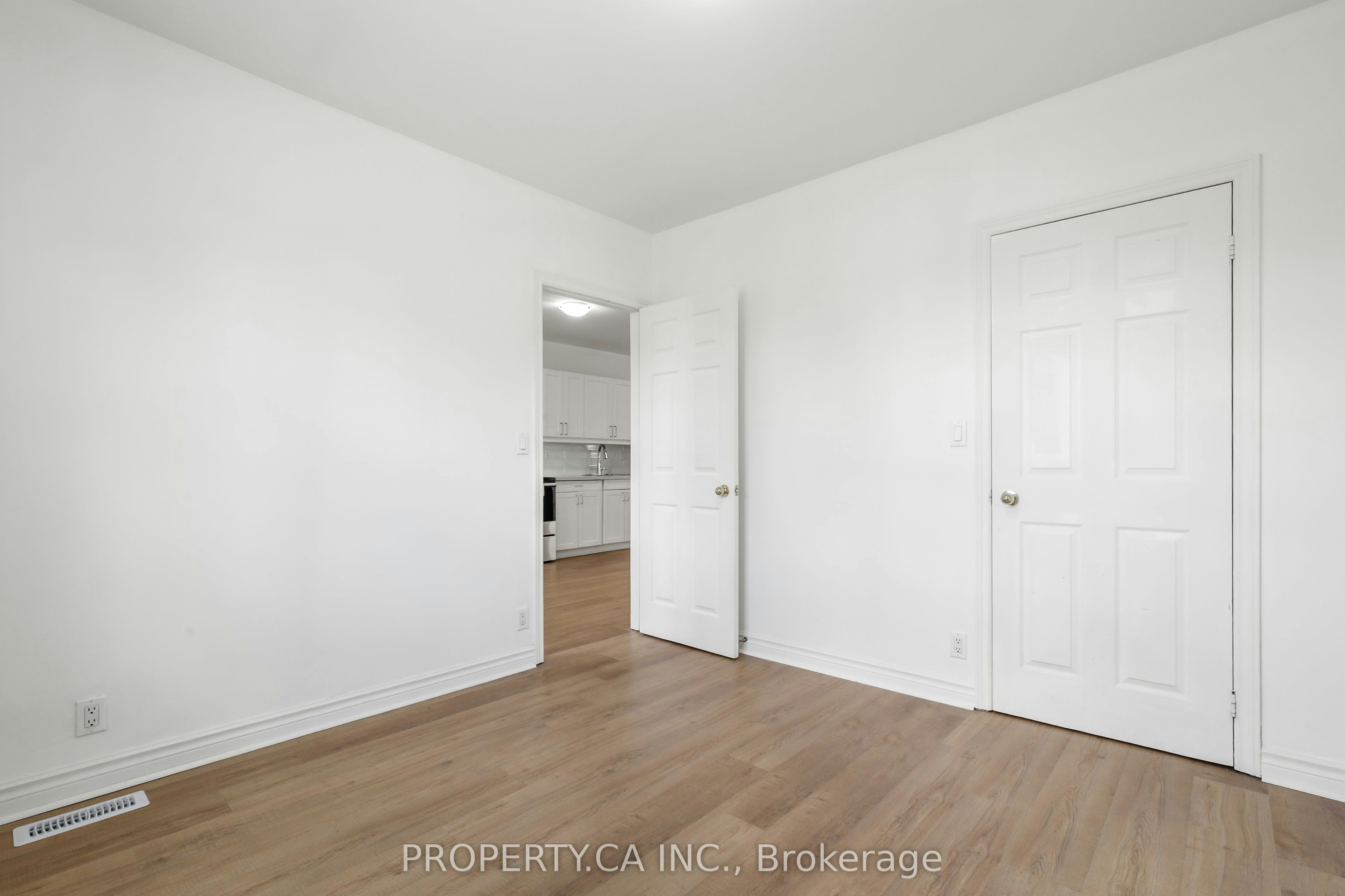 3-121 Melrose Street, Toronto, ON, M8Y 1B4 - 19