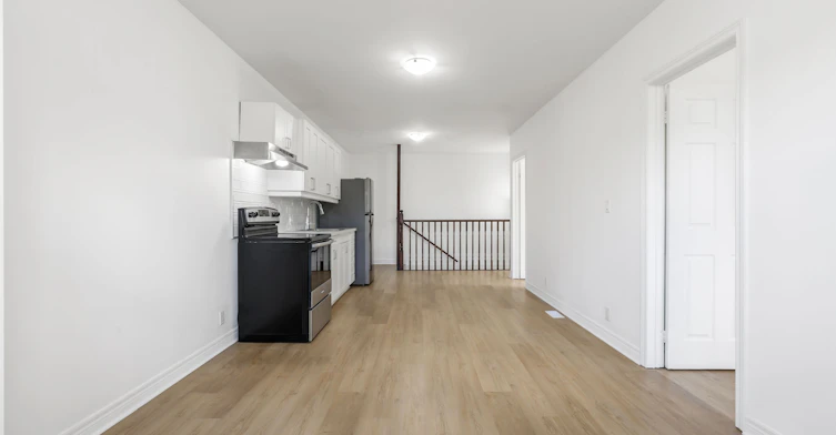 3-121 Melrose Street, Toronto, ON, M8Y 1B4 - 6