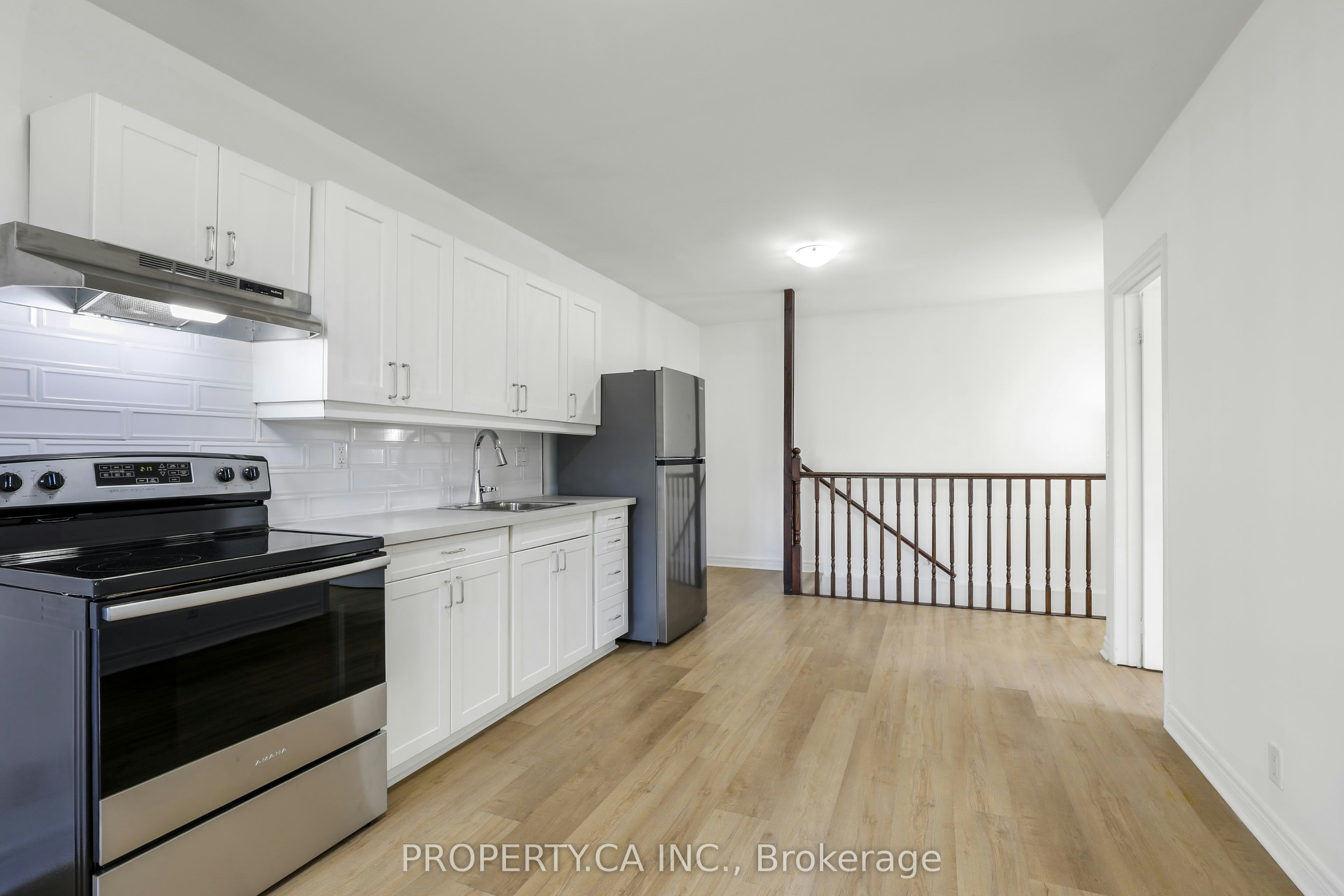 3-121 Melrose Street, Toronto, ON, M8Y 1B4 - 8