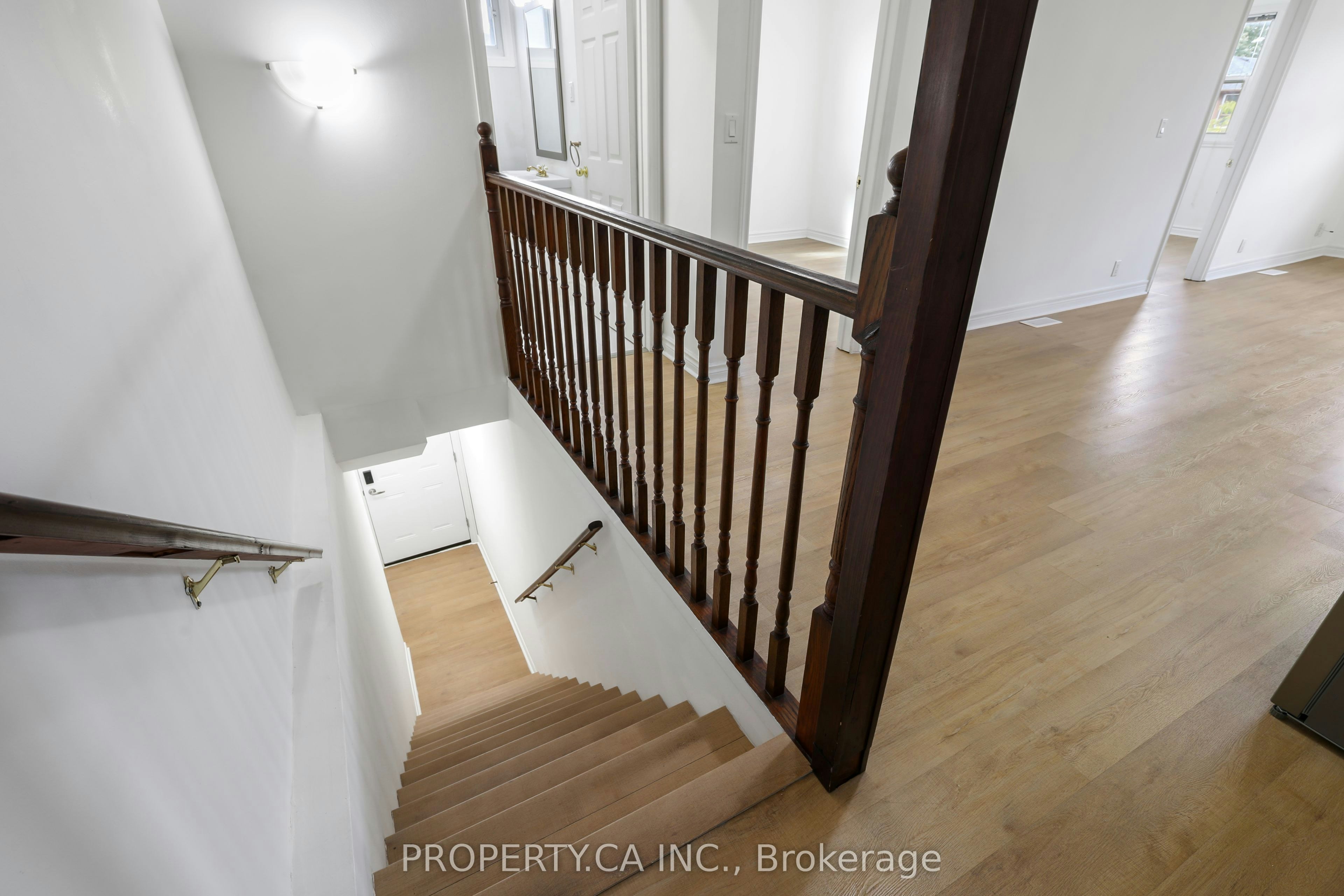 3-121 Melrose Street, Toronto, ON, M8Y 1B4 - 5