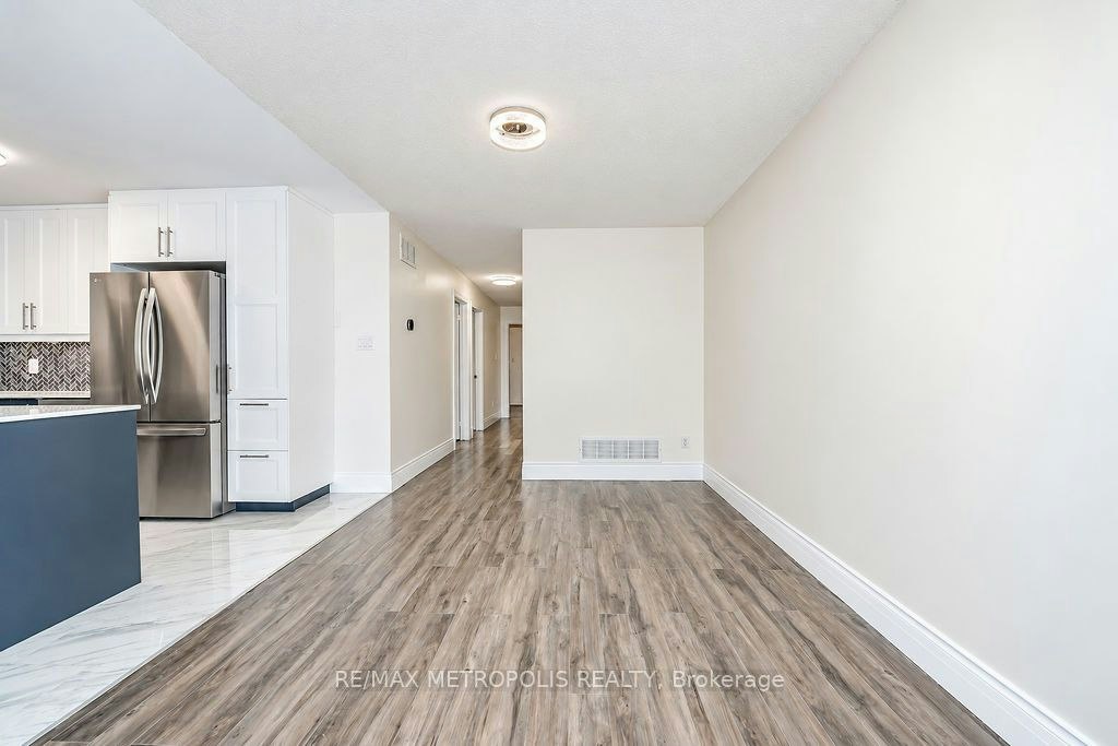 Main-195 Vodden Street E, Brampton, ON, L6V 1M9 - 15