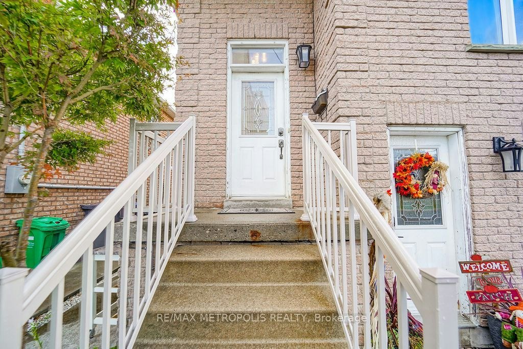 Main-195 Vodden Street E, Brampton, ON, L6V 1M9 - 3