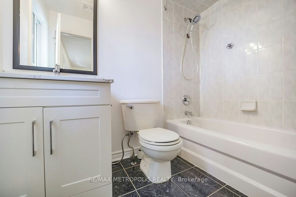 Main-195 Vodden Street E, Brampton, ON, L6V 1M9 - 24