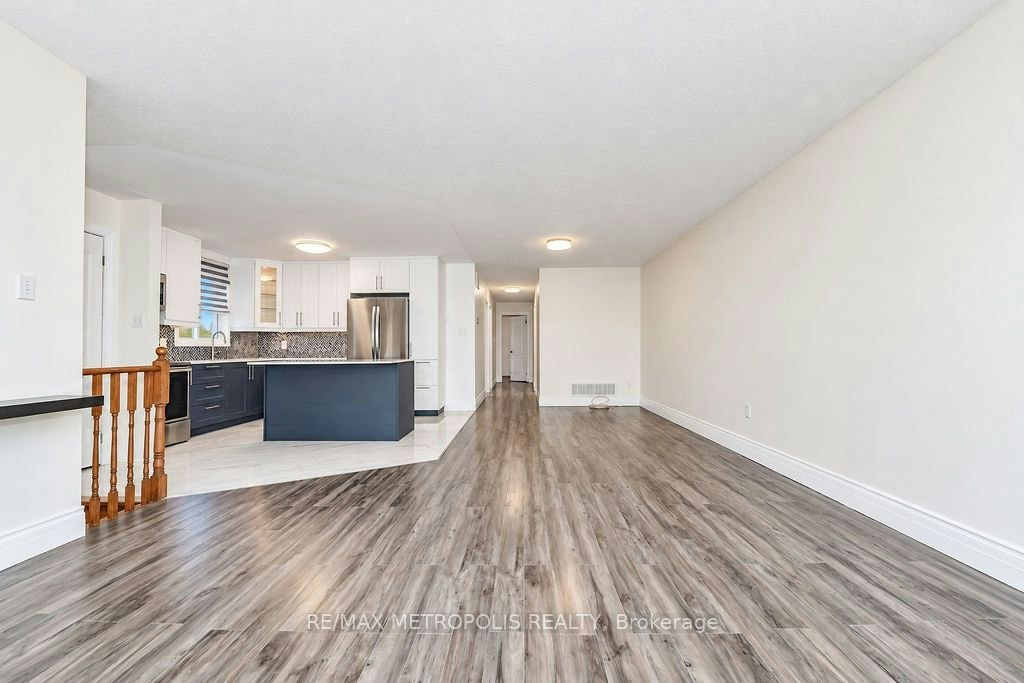Main-195 Vodden Street E, Brampton, ON, L6V 1M9 - 14