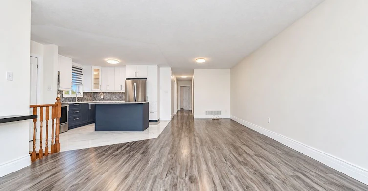 Main-195 Vodden Street E, Brampton, ON, L6V 1M9 - 14