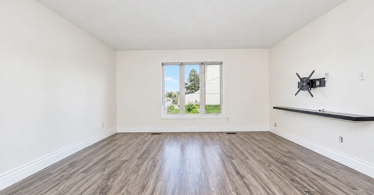 Main-195 Vodden Street E, Brampton, ON, L6V 1M9 - 11
