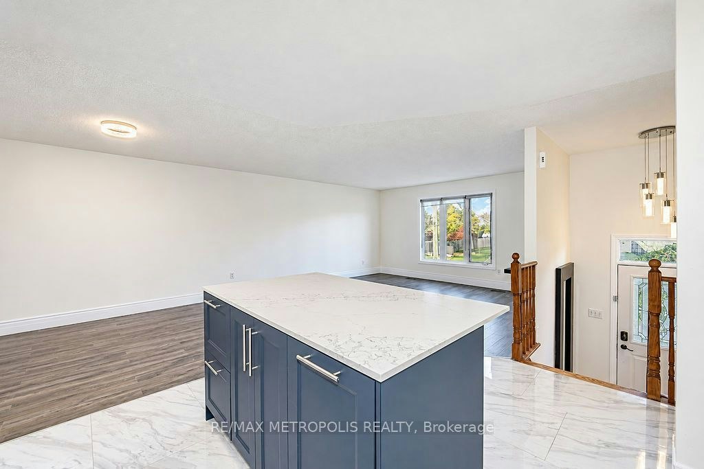 Main-195 Vodden Street E, Brampton, ON, L6V 1M9 - 9