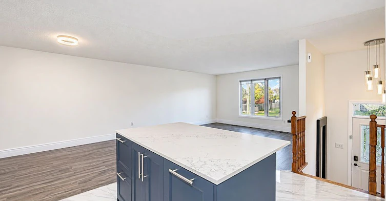 Main-195 Vodden Street E, Brampton, ON, L6V 1M9 - 9