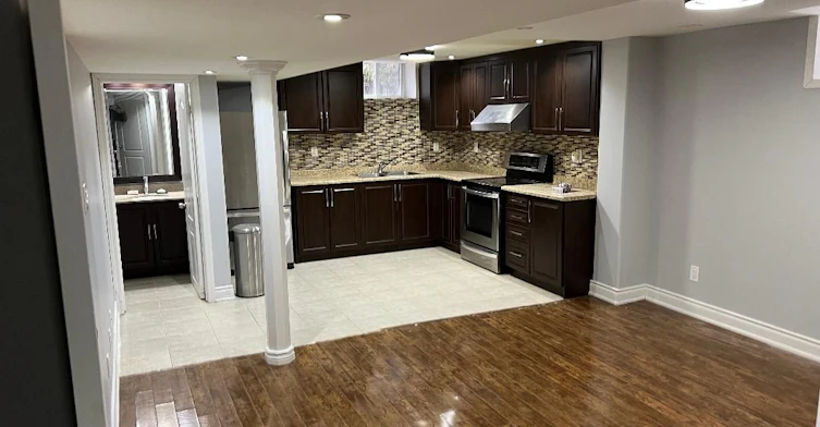 5169 Palomar Crescent, Mississauga, ON, L5R 2X2