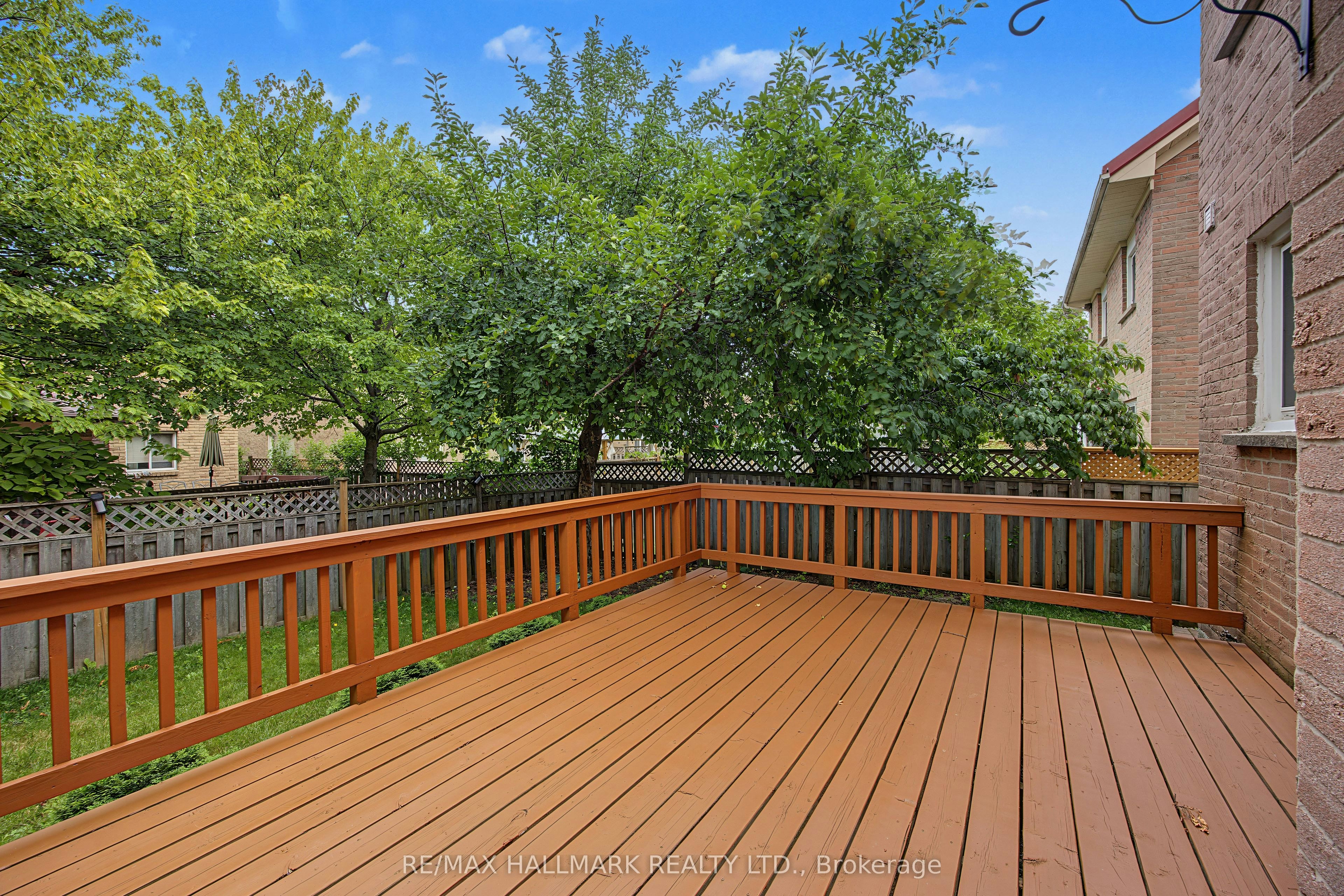 329 Kingsbridge Garden Circle, Mississauga, ON, L5R 1K9 - 33