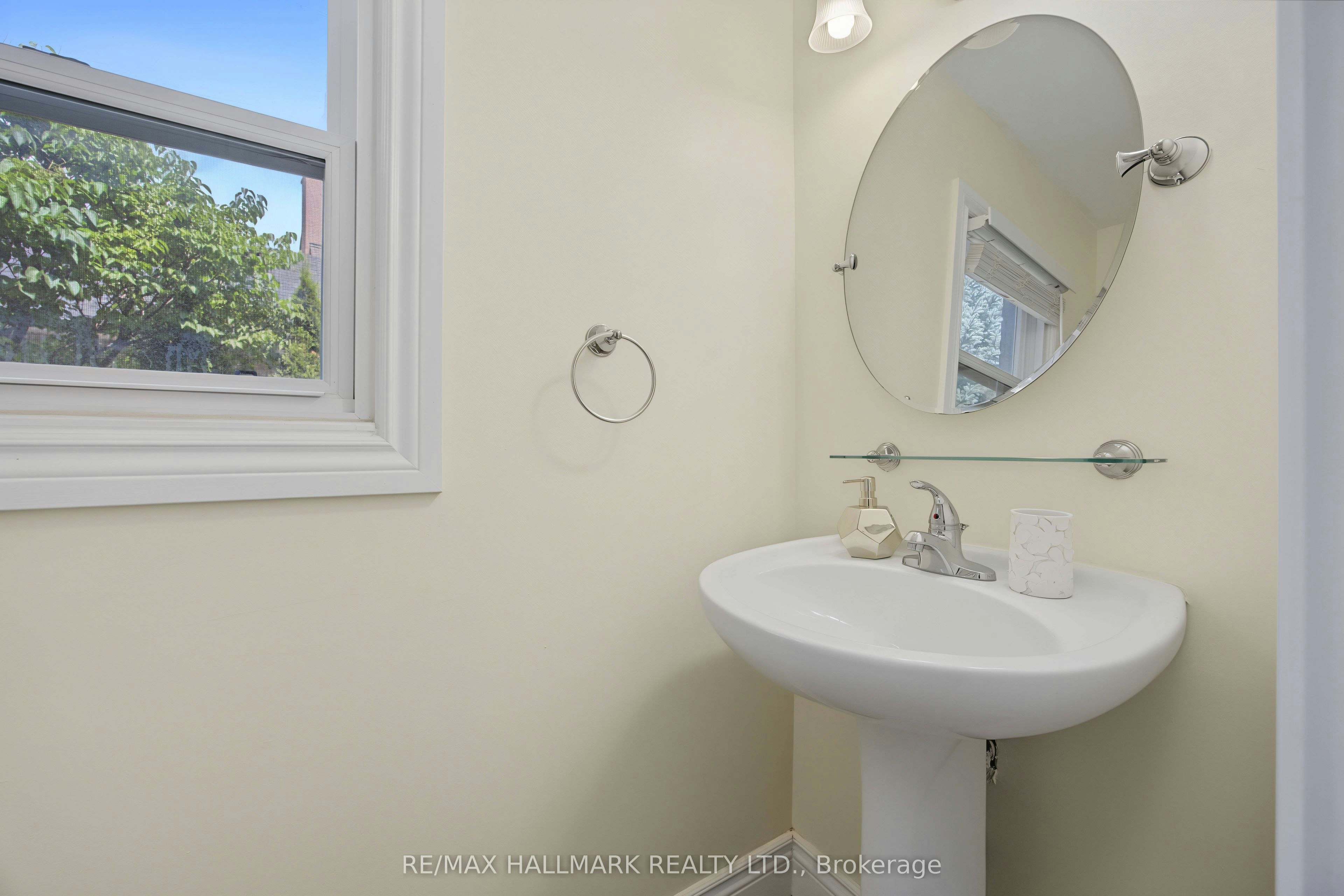 329 Kingsbridge Garden Circle, Mississauga, ON, L5R 1K9 - 14
