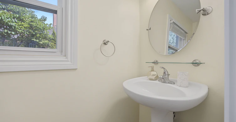329 Kingsbridge Garden Circle, Mississauga, ON, L5R 1K9 - 14