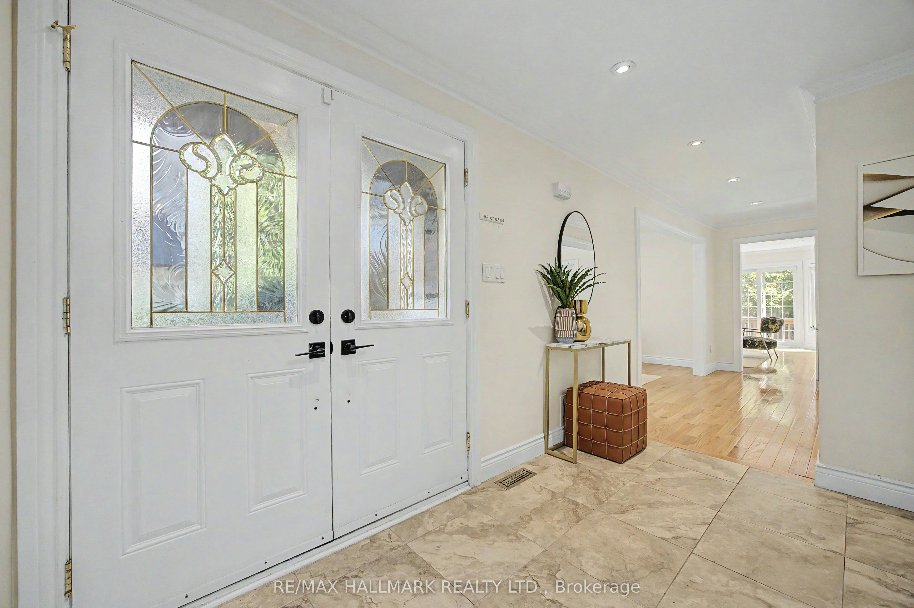 329 Kingsbridge Garden Circle, Mississauga, ON, L5R 1K9 - 3