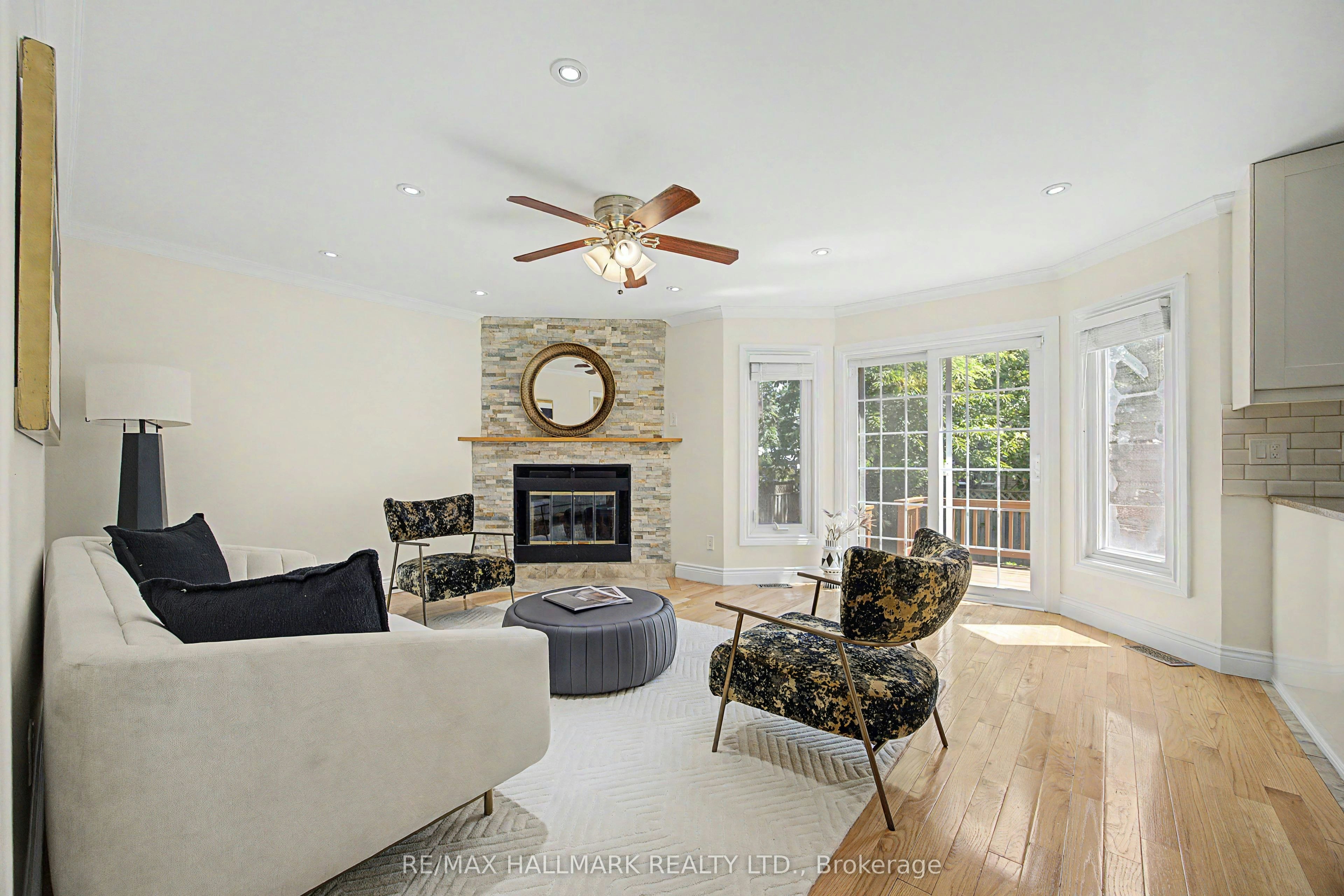 329 Kingsbridge Garden Circle, Mississauga, ON, L5R 1K9 - 10