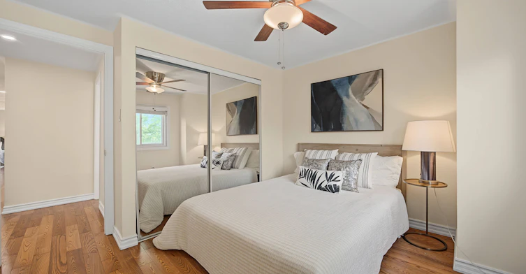 329 Kingsbridge Garden Circle, Mississauga, ON, L5R 1K9 - 23
