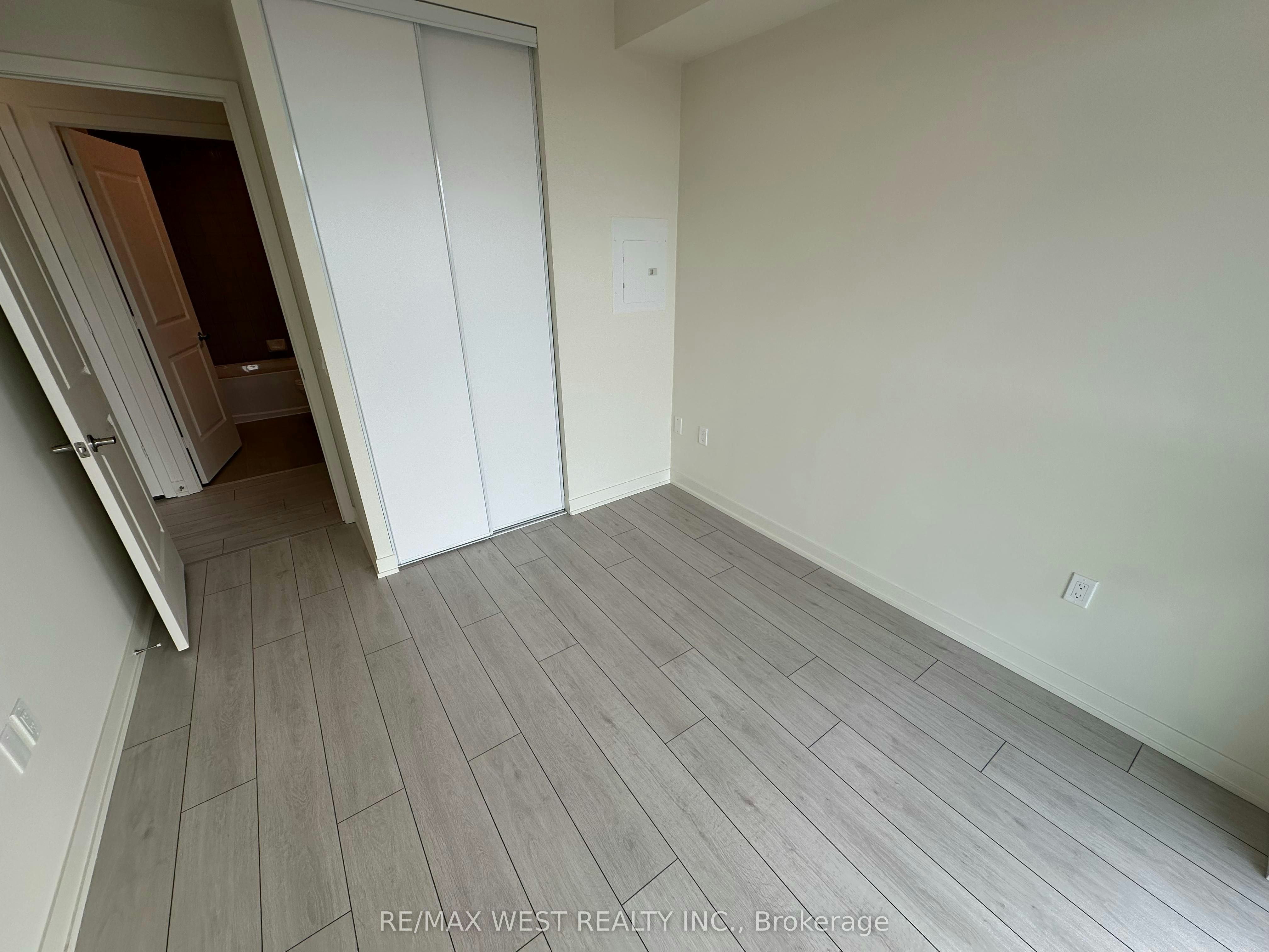 2511-38 Annie Craig Drive, Toronto, ON, M8V 0G9 - 11