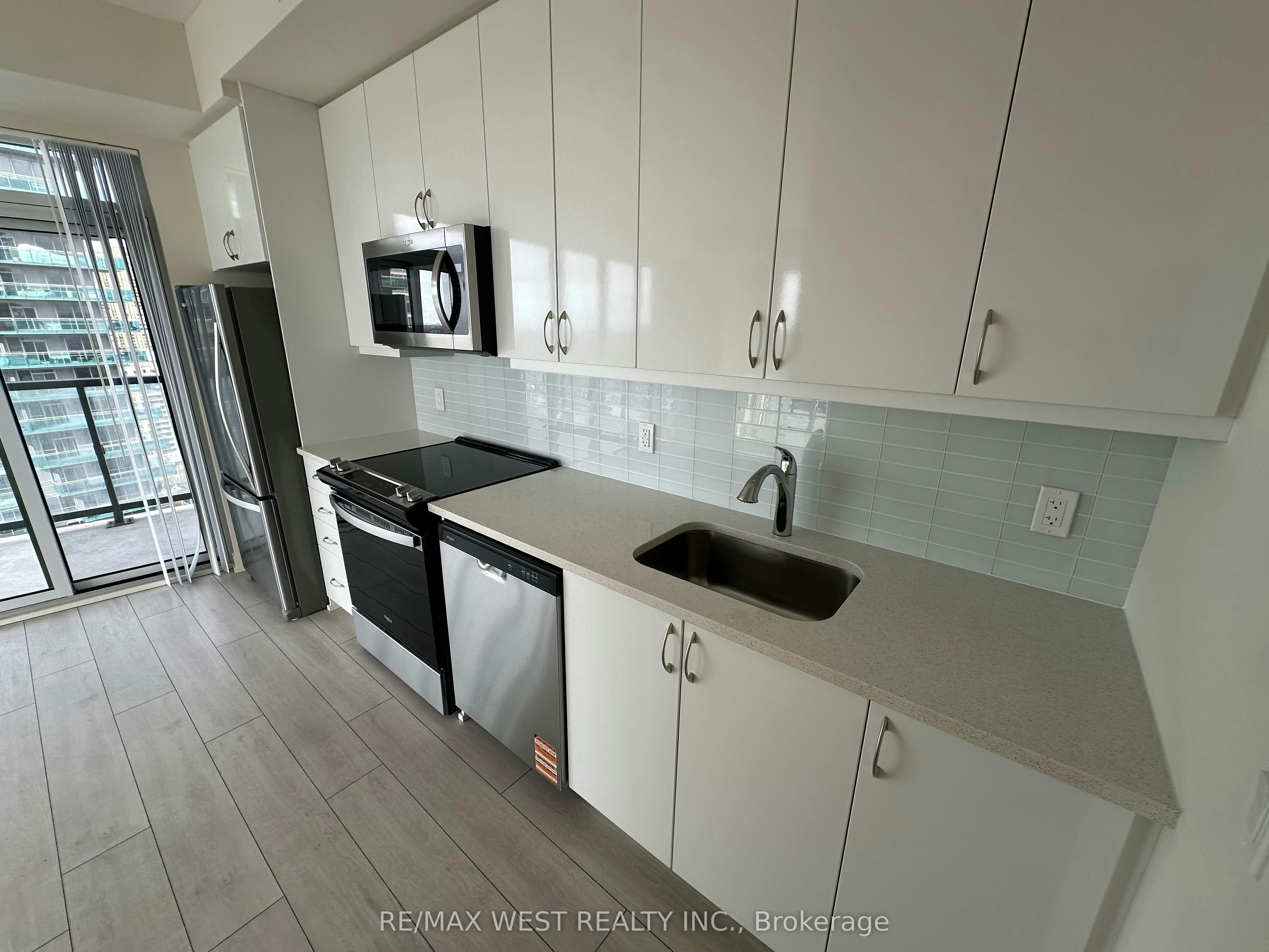 2511-38 Annie Craig Drive, Toronto, ON, M8V 0G9 - 4