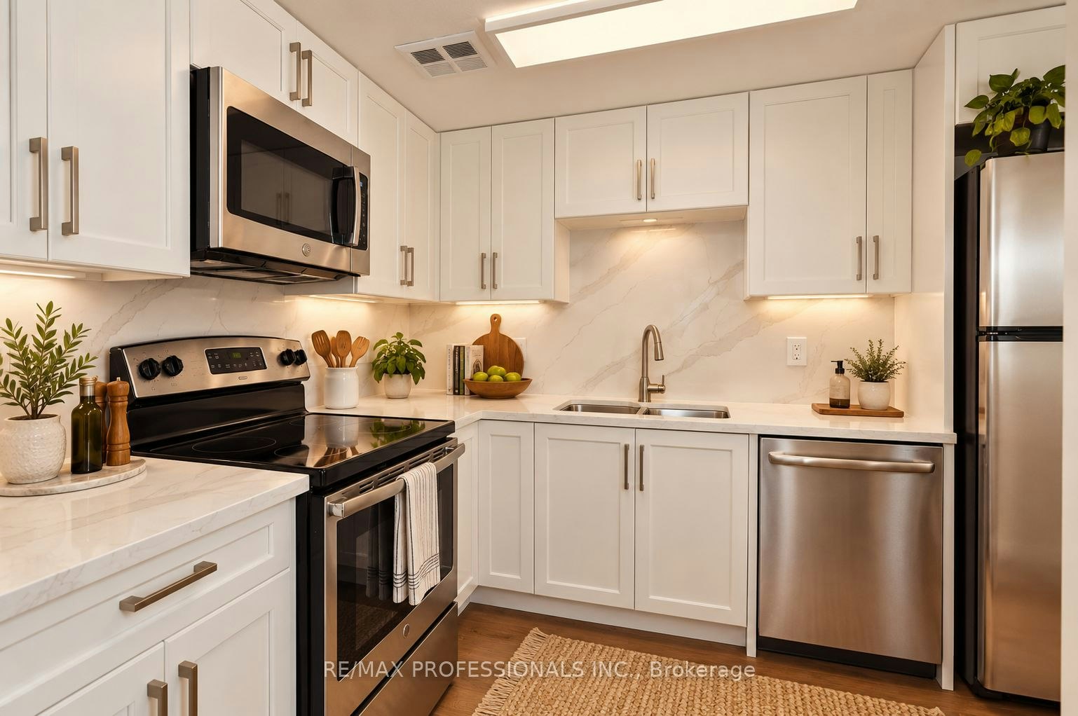 210-350 Webb Drive, Mississauga, ON, L5B 3W4 - 4