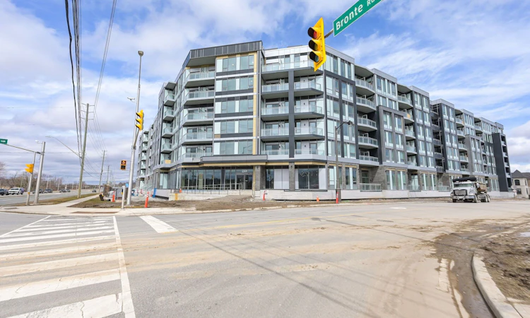 246-2501 Saw Whet Boulevard