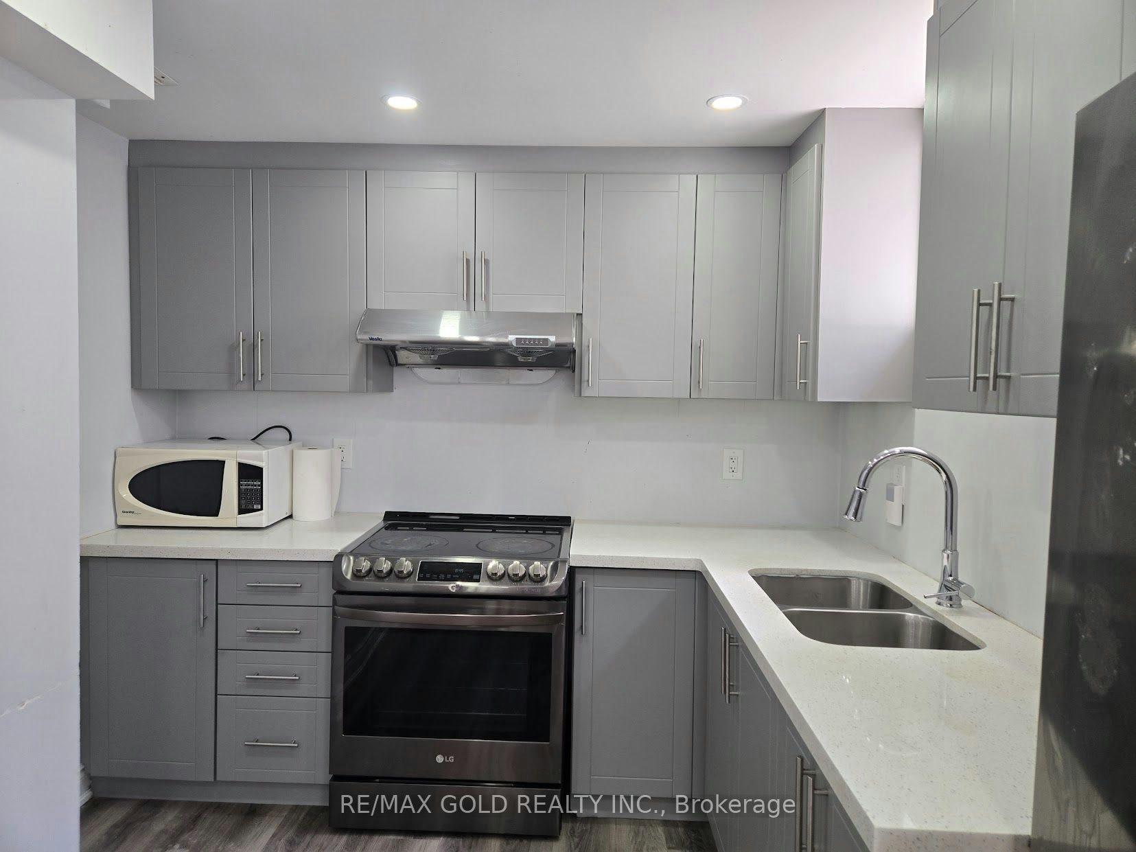 basement-75 Executive Court, Brampton, ON, L6R 0L5 - 9