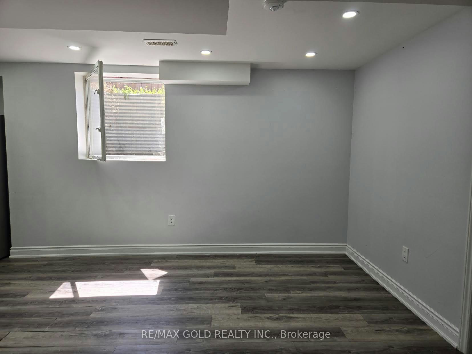 basement-75 Executive Court, Brampton, ON, L6R 0L5 - 5