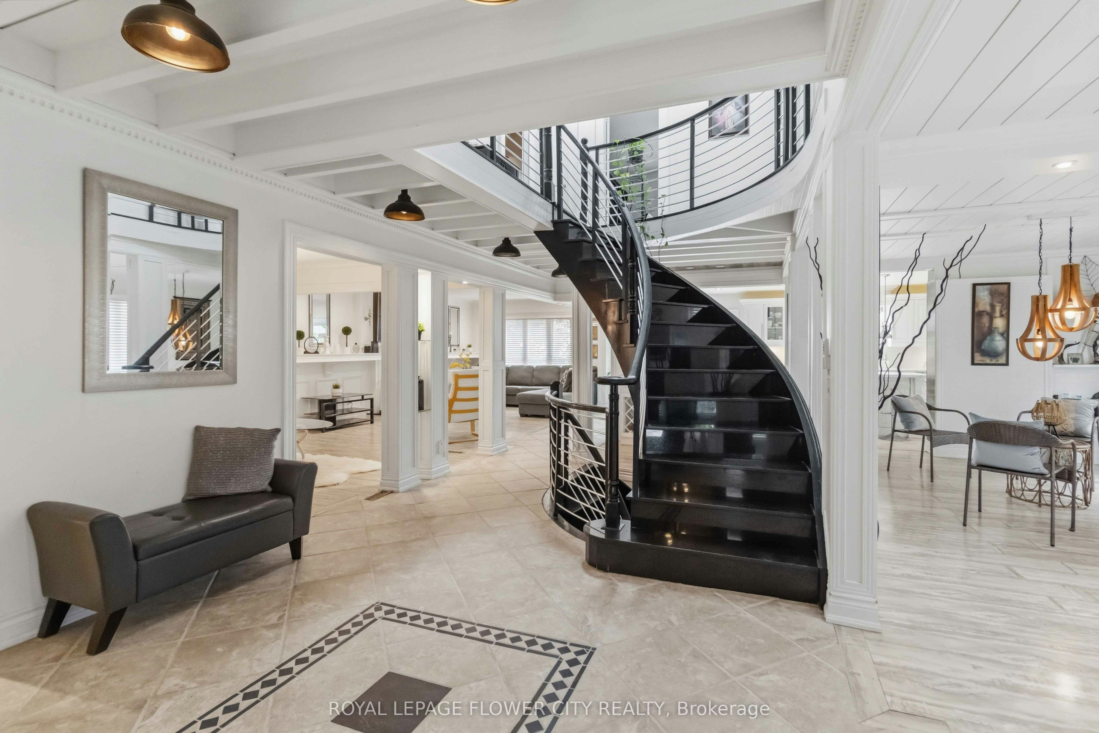 18 Pleasant Valley Place, Brampton, ON, L6S 5S2 - 5