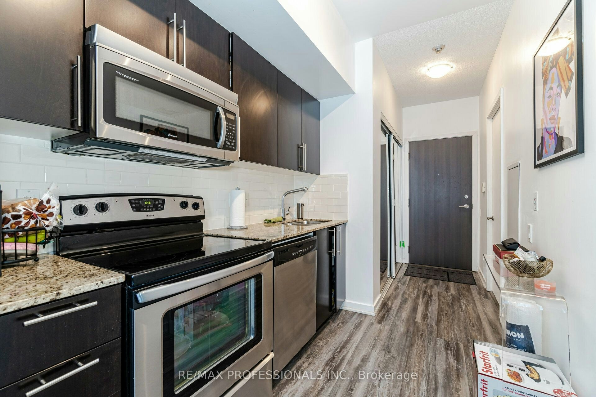 810-103 The Queensway Avenue, Toronto, ON, M6S 5B3 - 9