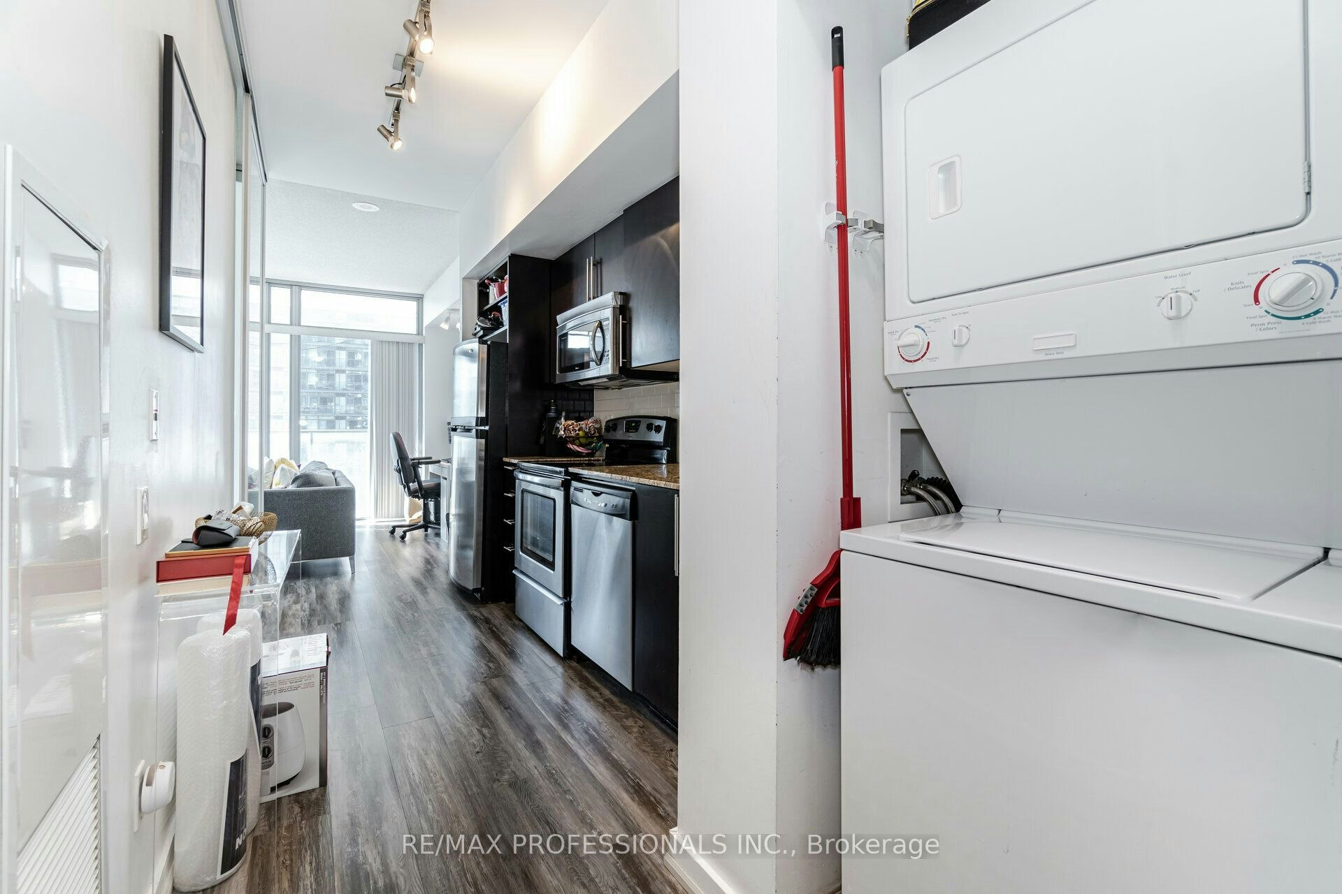 810-103 The Queensway Avenue, Toronto, ON, M6S 5B3 - 10