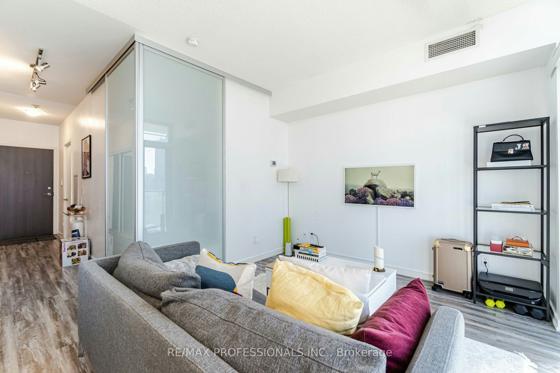 810-103 The Queensway Avenue, Toronto, ON, M6S 5B3 - 3