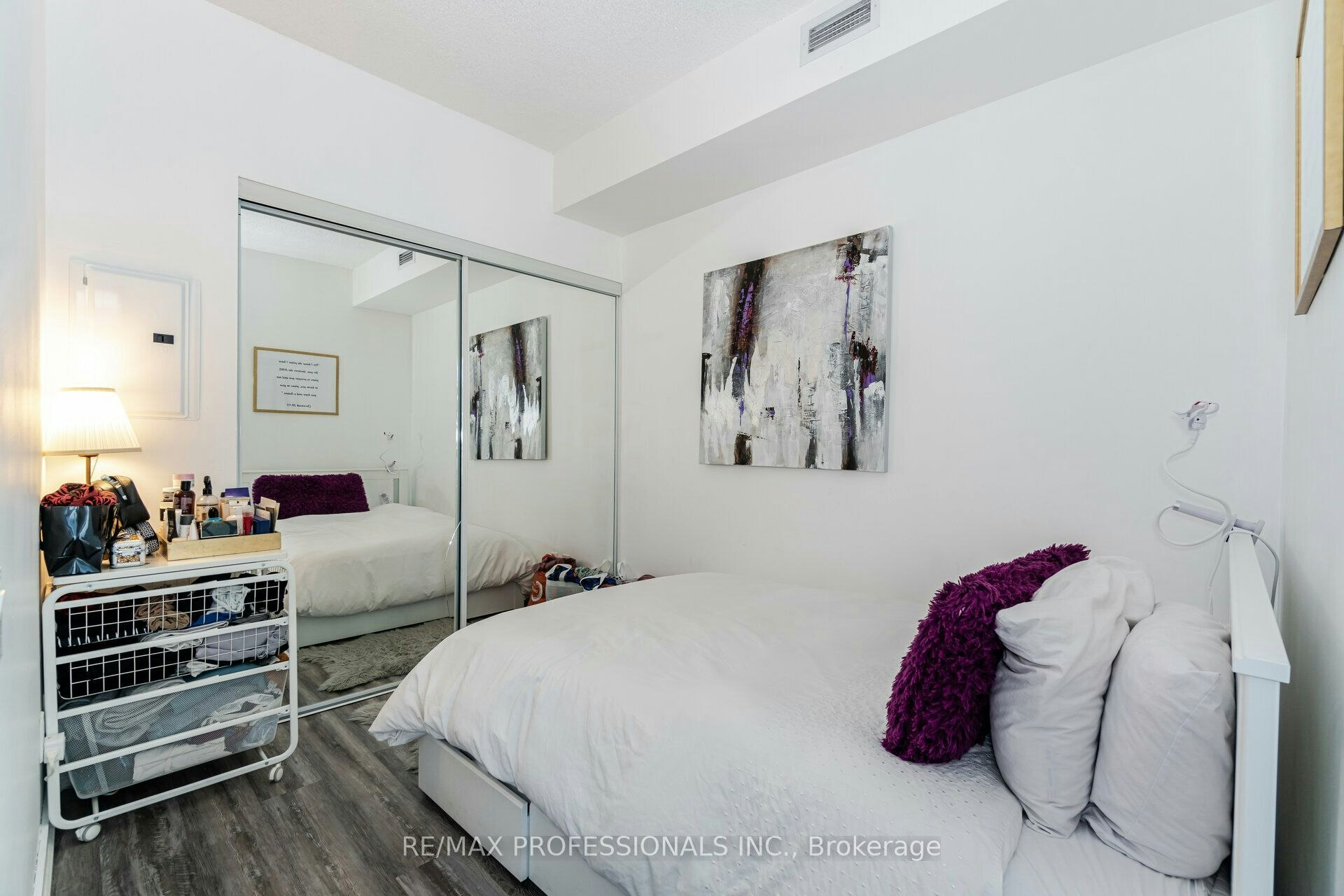810-103 The Queensway Avenue, Toronto, ON, M6S 5B3 - 5